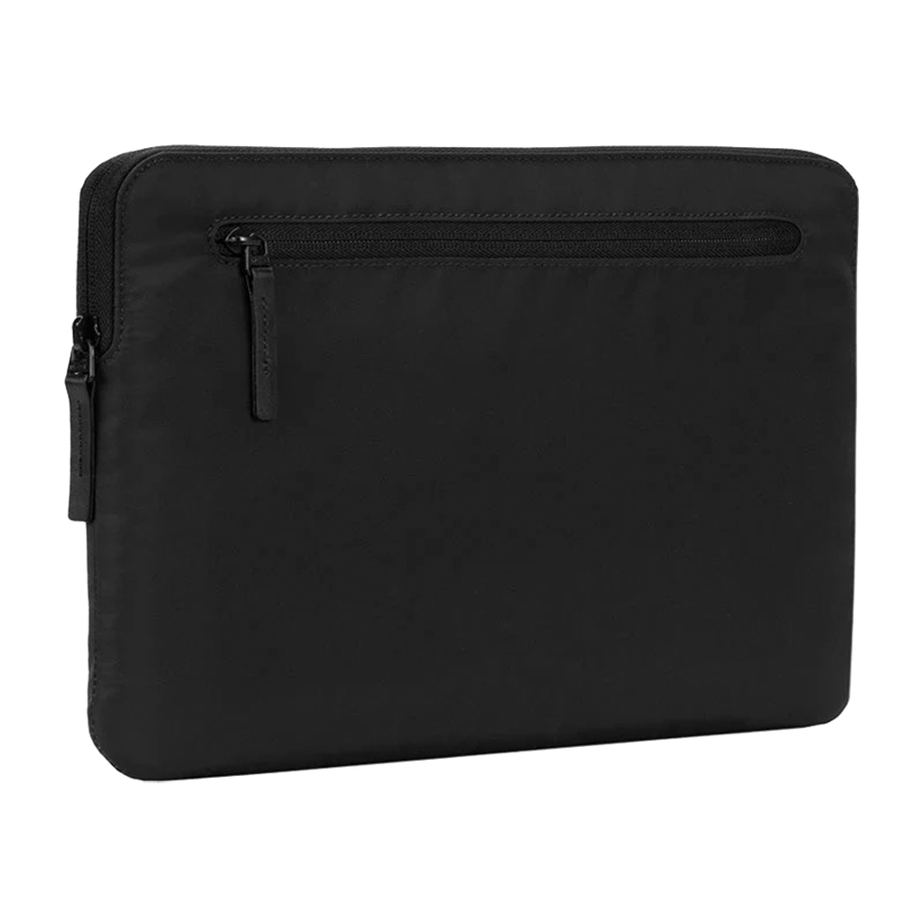 Funda Nylon compacta de Incase para MacBook 16" - Negra