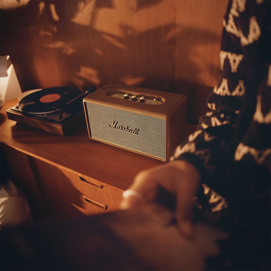 Parlante Bluetooth Stanmore III de Marshall - Marrón