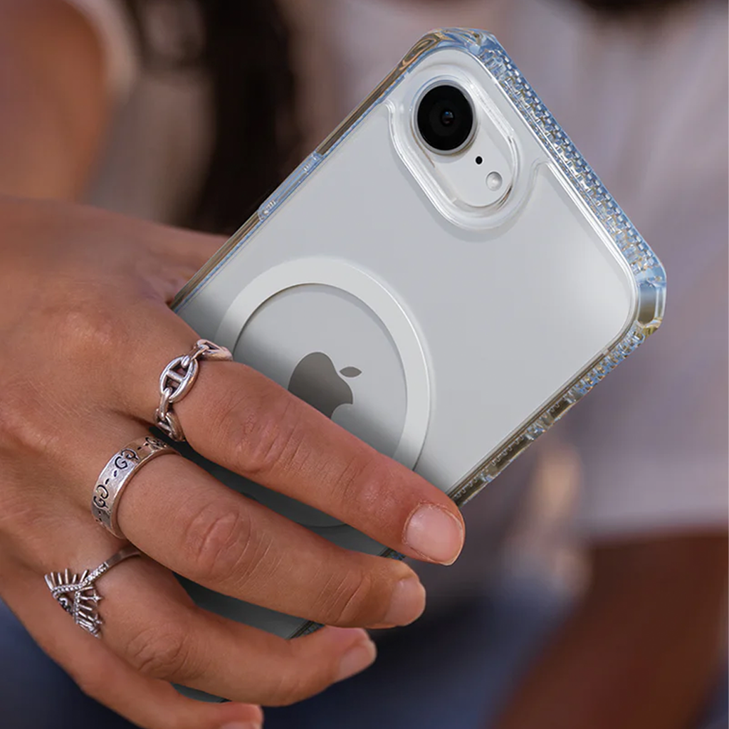 Itskins Hybrid R Funda Transparente con MagSafe para iPhone 16e - Transparente